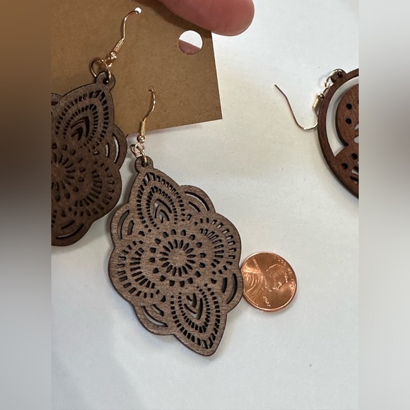 Laser-cut dangle earrings lightweight wood brand new gold hooks handmade gifts - Picture 2 of 3